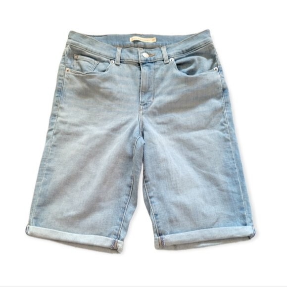 Levi's Classic Bermuda Shorts Light Wash Size 27 - Picture 1 of 6
